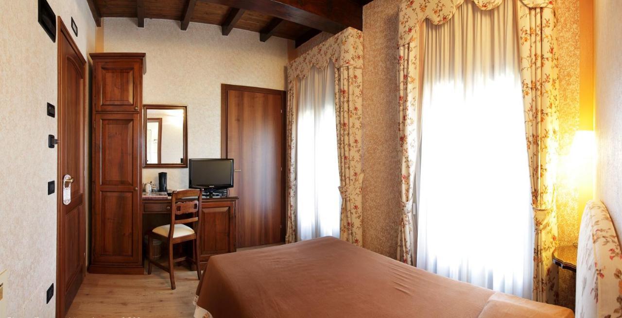 Agriturismo Delizia D'Este Francolino Eksteriør billede